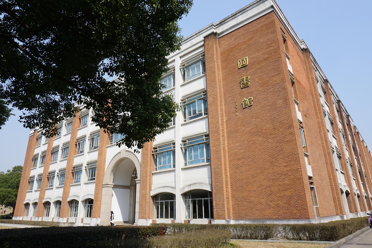 豪华学校最新版，豪华学校最新版：设计理念、特色设施与服务优势解析